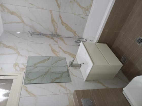 לואי ליפסקי 39, רמות