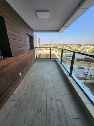 לויתן 4, עין התכלת