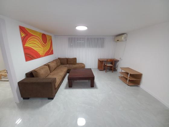 אברהם שופט 102, רמות