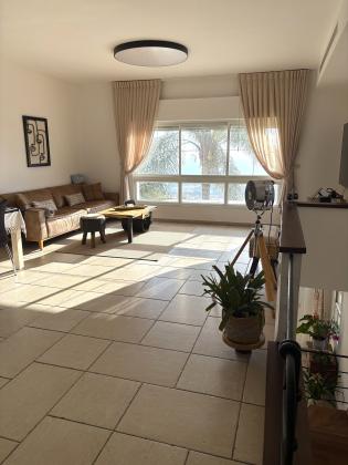 אנצ'ו סירני 11, רמת אשכול