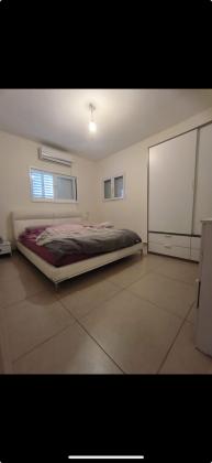 מלכי ישראל 10, הירוקה המרכזית