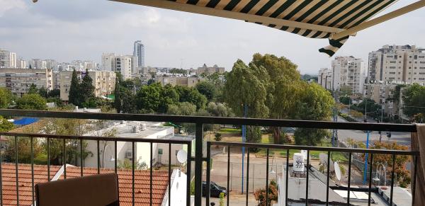 דרך חיים בר לב 149, כפר שלם