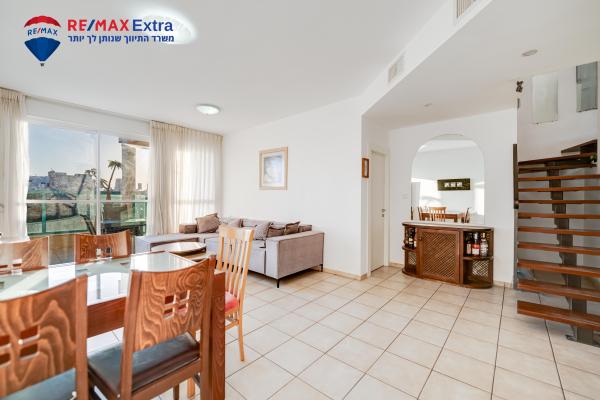 כצנלסון 31, בית וגן