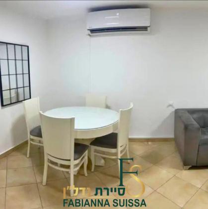 מבוא הגומא 8, רובע ח