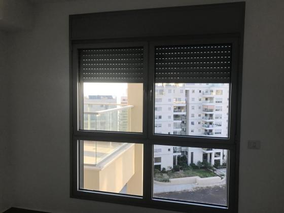 בשכונת ל' החדשה