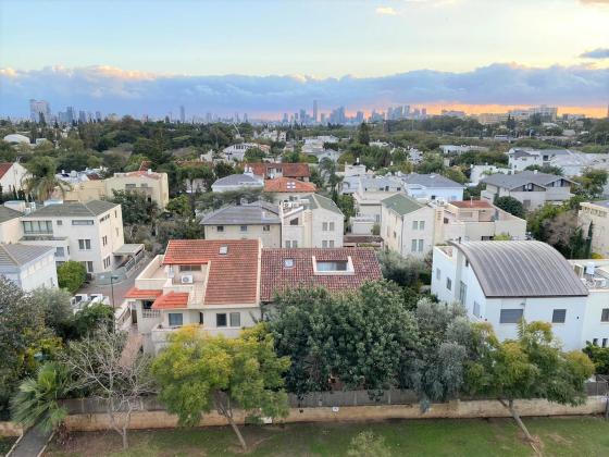 בשכונת תל ברוך