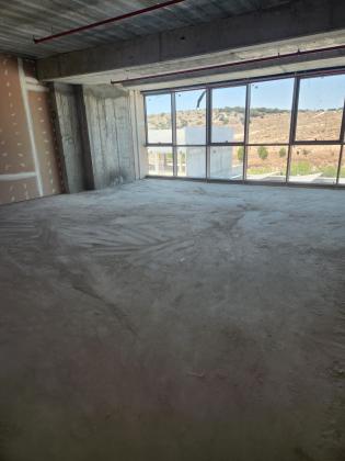 שדרות התעשיות 10, ישפרו סנטר