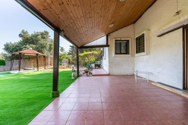 הנרקיס 8, גבעת עדן