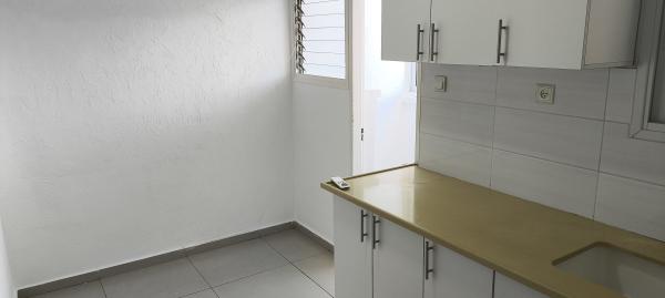 שדרות גת 72, הקוממיות