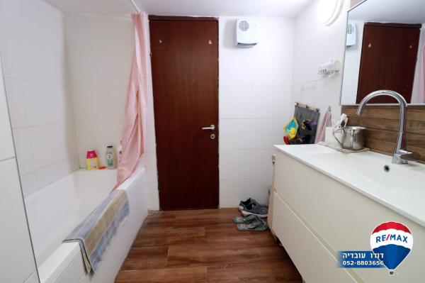 אלכסנדר זייד 11, קרית חיים מזרחית