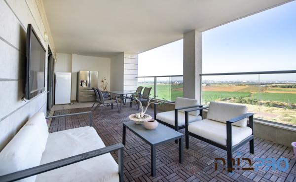 ההתיישבות, מרום ראשון