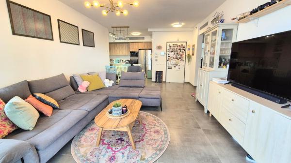 הרצוג, מתחם 1200