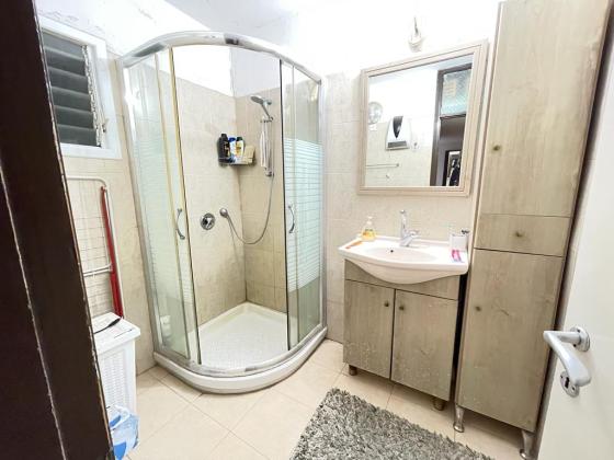 הרב לוי 15, רמת הנשיא