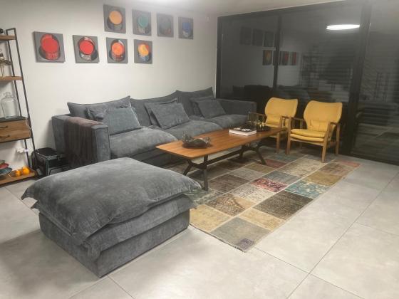 תל חי 27, הירוקה המרכזית