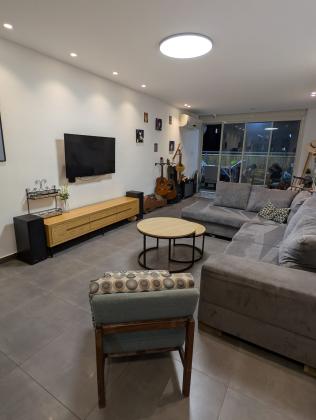 תל חי 27, אברמוביץ