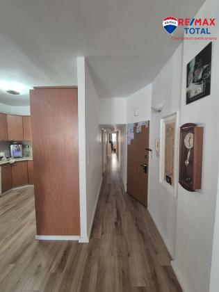 ביאליק 4, קרית עבודה