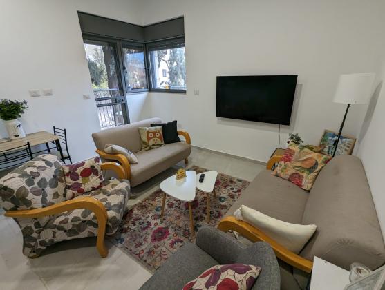 התיבונים 16, רחביה