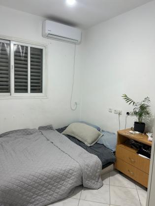 יצחק שדה 7, מרכז העיר