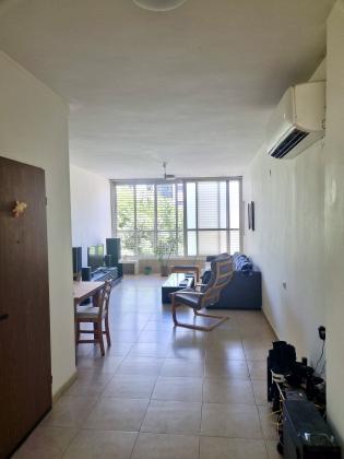 עין גדי 14, ארלוזרוב