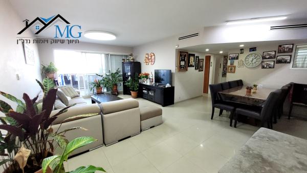 המעפילים 65, תל גיבורים