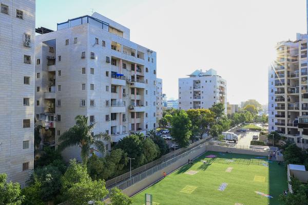 שמעון ויזנטל 1, חן הצפון