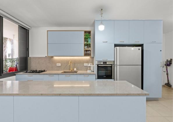 בר יהודה 44, דרום מערב