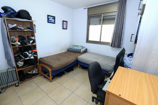 שמעון ויזנטל 1, חן הצפון