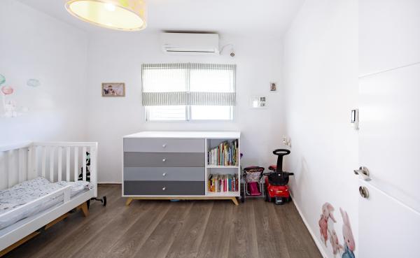 רובינא חנה, הדר גנים