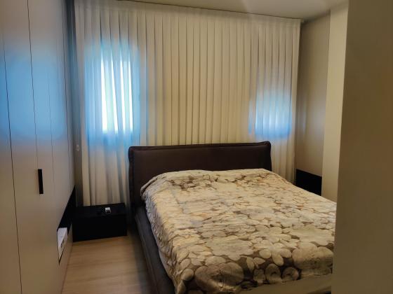 שלמה לוי 8, נרקיסים