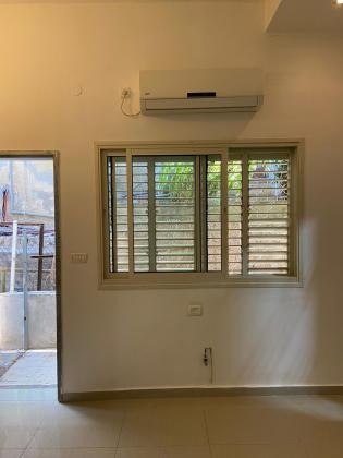 בר גיורא, הדר עליון