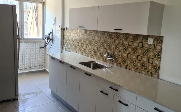 משה שרת 21, שיכון ותיקים