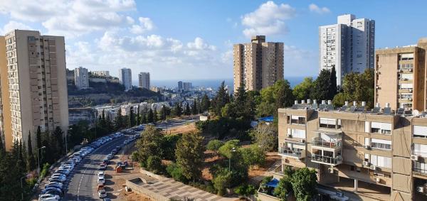 אבא הלל סילבר 105, יזרעאליה