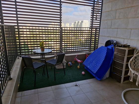 גוש עציון 26, שכונה ג