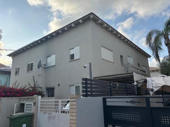 בשכונת נווה עוז