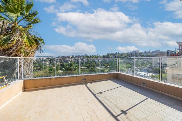 קורצאק, קרית היובל