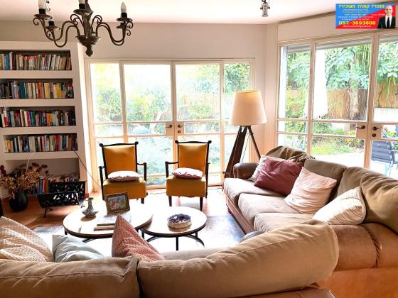 מבוא ערבה, קרית סביונים