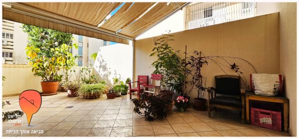 בני ברית, הדר