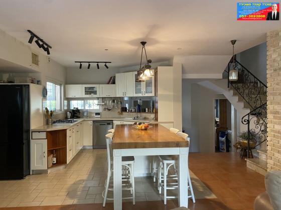 מבוא ערבה, קרית סביונים