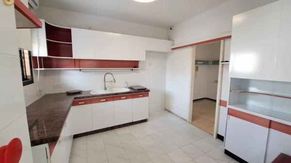 דיזינגוף 48, מרכז העיר דרום