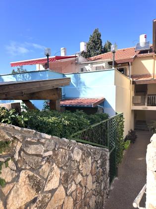 חביבה רייך 6, רמות רמז