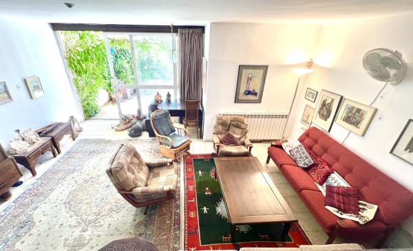 מבוא המאבק, הגבעה הצרפתית