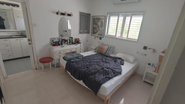 אבטליון 3, מרכז העיר ג'