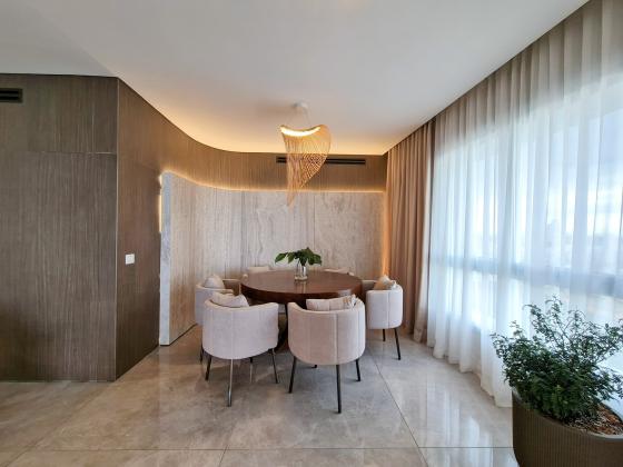 יוסף לפיד 3, נוף הטיילת