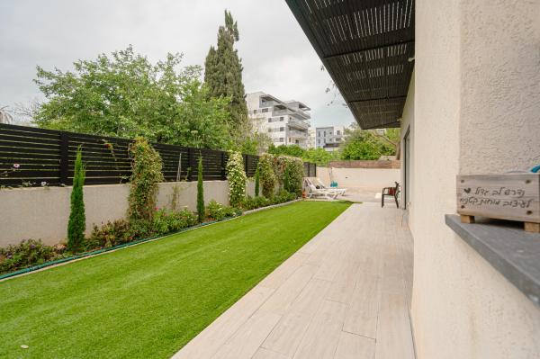 מכורה 9, מרכז כרכור