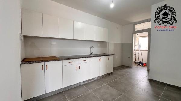 לסקוב, היובל