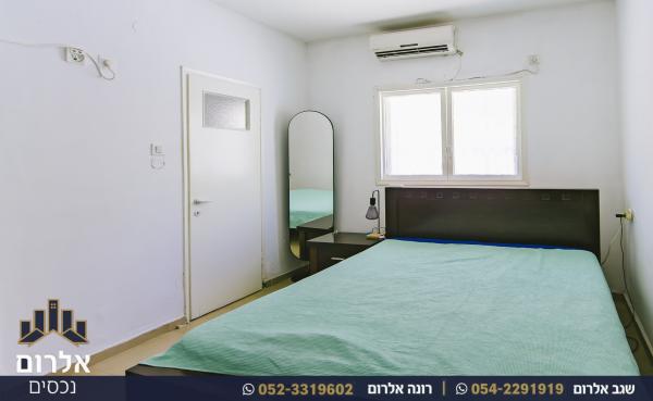 חבצלת השרון 16, פרחים;דגניה