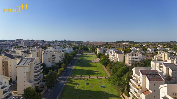 עמק אילון 4 (הדרים)