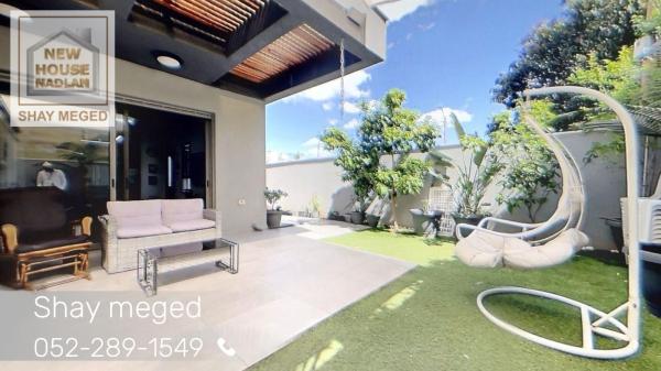 א ד ג, עין גנים