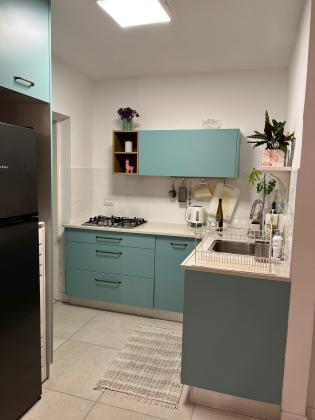 דרך חיים בר לב 136, לבנה וידידיה