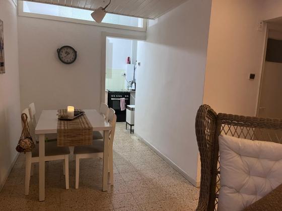 הגאון אליהו 9, מרום נווה